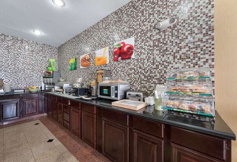 هتل Quality Inn & Suites