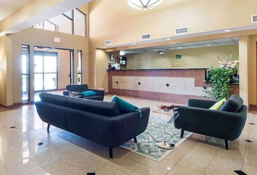 هتل Quality Inn & Suites