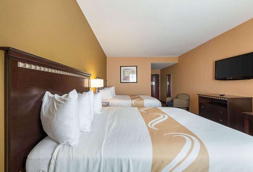 هتل Quality Inn & Suites