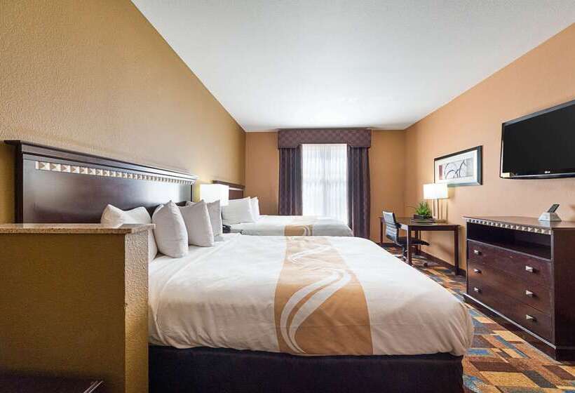 هتل Quality Inn & Suites