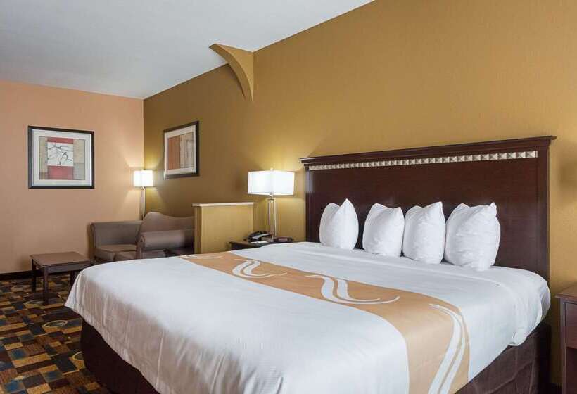 هتل Quality Inn & Suites