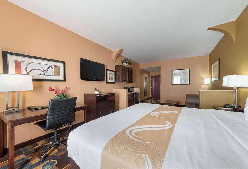 هتل Quality Inn & Suites