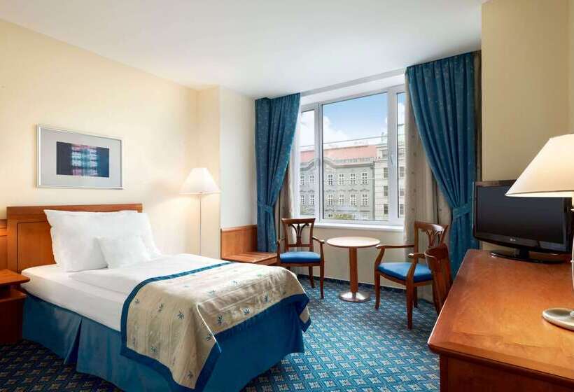 هتل Ramada By Wyndham Prague City Centre