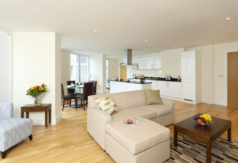 هتل Saco London Canary Wharf