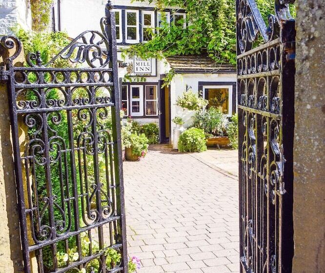 هتل Shibden Mill Inn