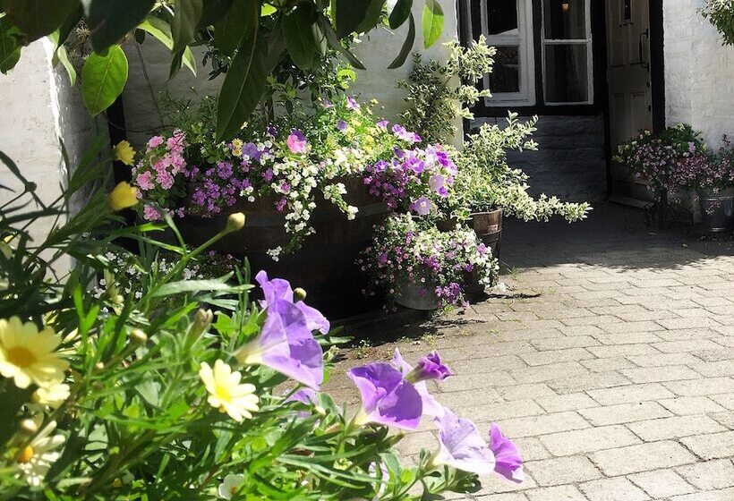هتل Shibden Mill Inn