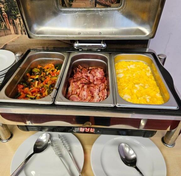 هتل Sofia By The Railway Station Wroclaw