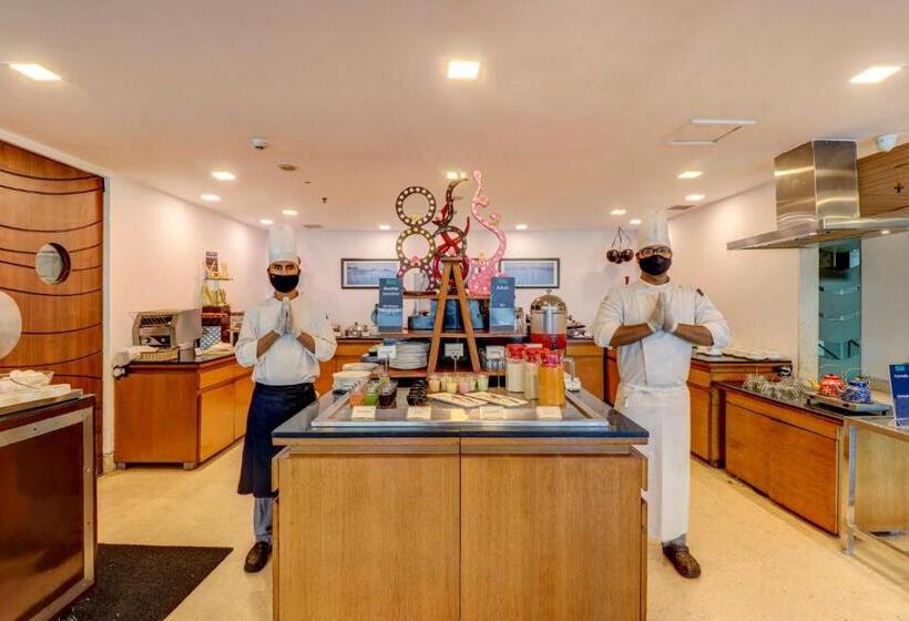 Fotos del hotel Multitude Hotel:  23