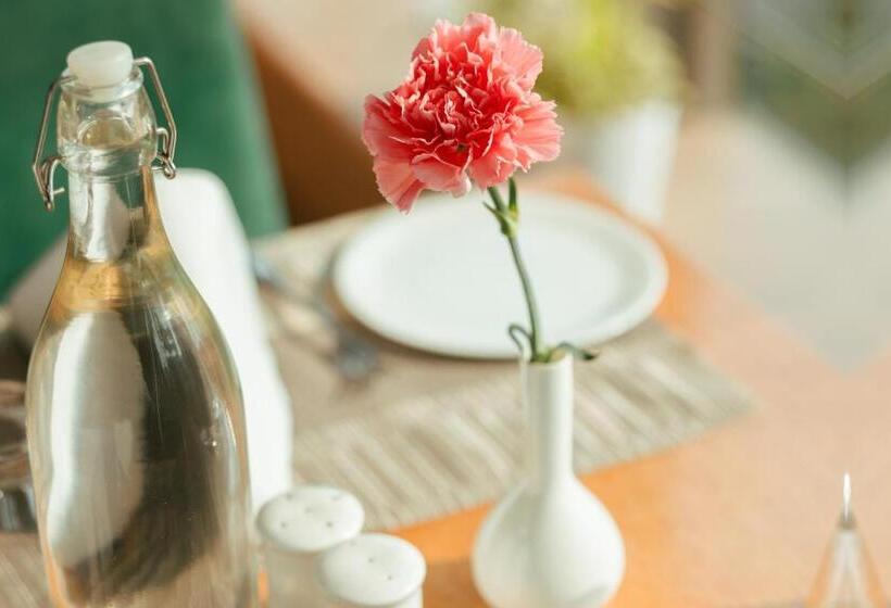 Fotos del hotel Multitude Hotel:  13