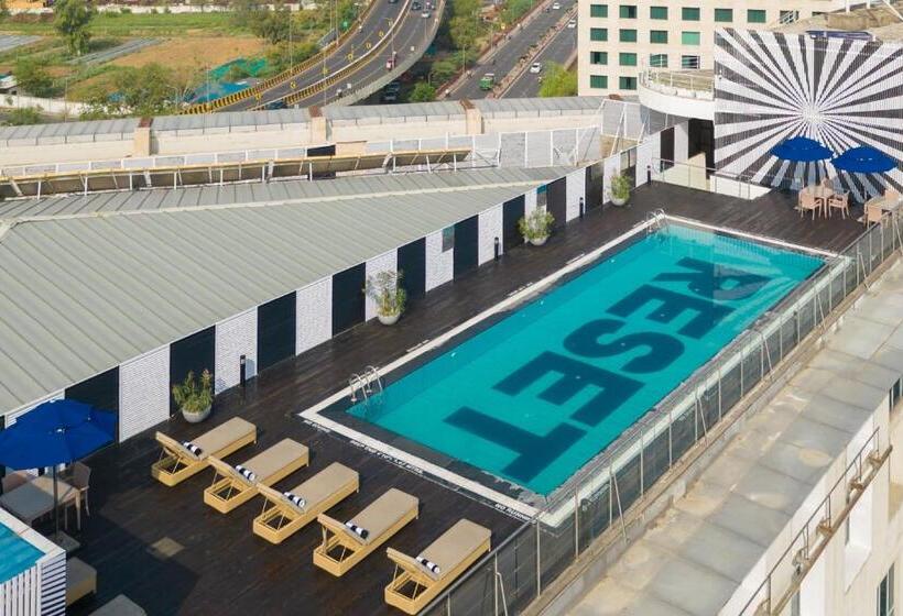 Fotos del hotel Multitude Hotel:  47