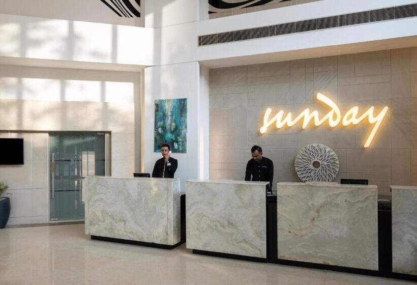 Fotos del hotel Multitude Hotel:  45