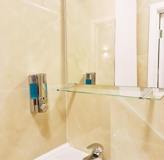 Fotos del hotel The Bridge:  38