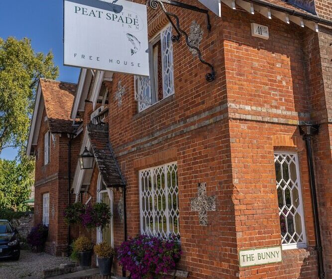 בית מלון כפרי The Peat Spade Inn