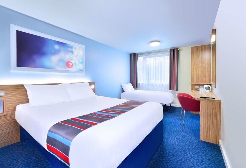 Отель Travelodge Glasgow Braehead