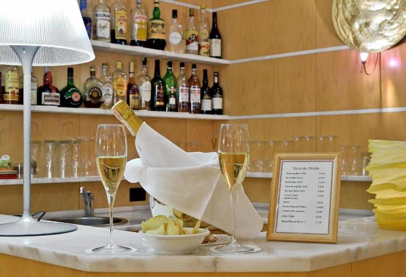Fotos del hotel Tre Fontane:  8
