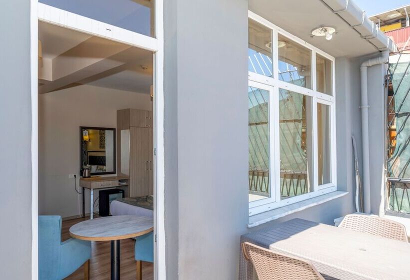 Fotos del hotel Tugra Hotel:  8