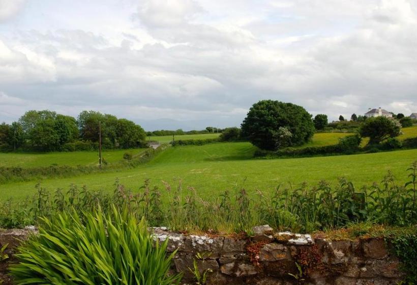 فندق Ty Dderw Country Inn