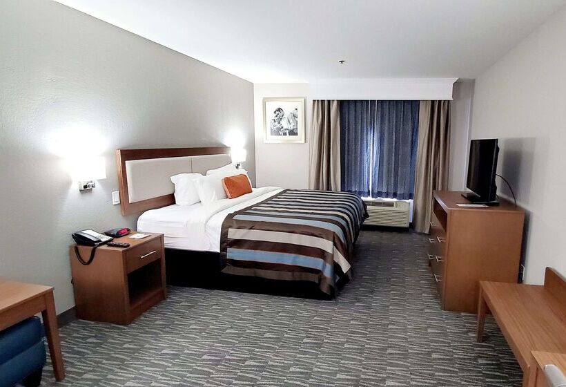 هتل Spark By Hilton Tupelo