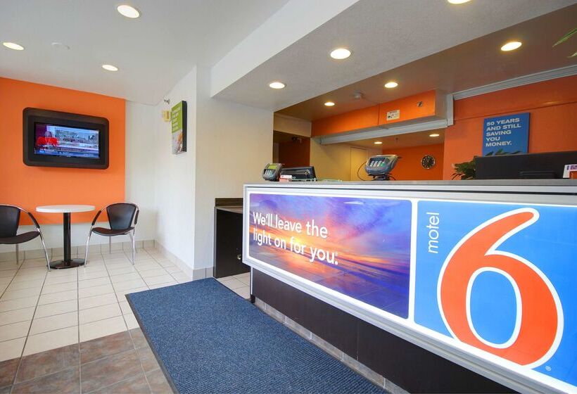Motel 6 Lantana West Palm Beach, Fl