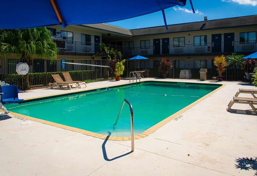 Motel 6 Lantana West Palm Beach, Fl