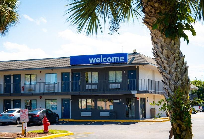 Motel 6 Lantana West Palm Beach, Fl