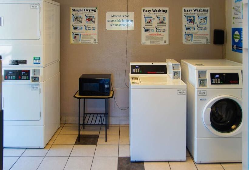 Motel 6 Lantana West Palm Beach, Fl