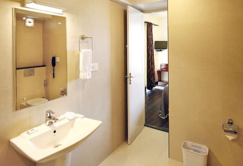 Riviera Suites