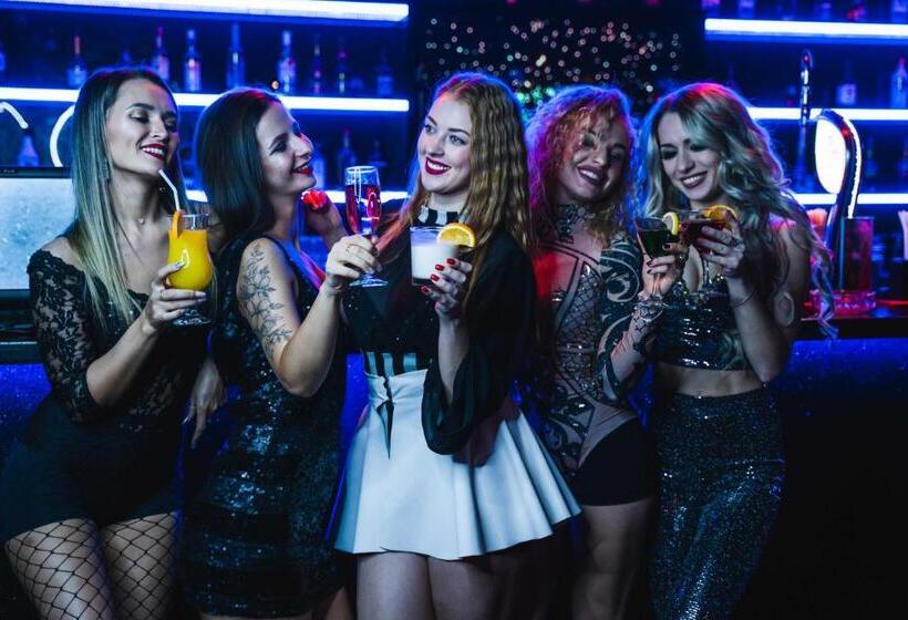 Fotos del hotel The Canvas Dubai  Mgallery  Collection:  25