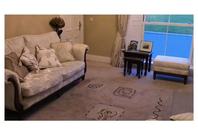 Ambrose Mews B&b