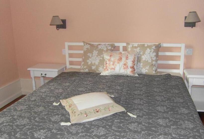 مبيت وإفطار Fleur De Senon