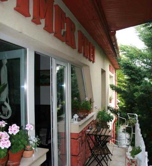 بنسيون Fontana Vendégház