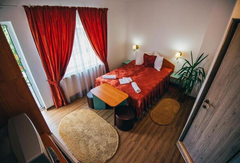 پانسیون Szandy