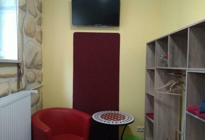 فندق صغير Ferienwohnung Direkt In Ilmenau