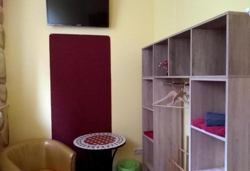 فندق صغير Ferienwohnung Direkt In Ilmenau