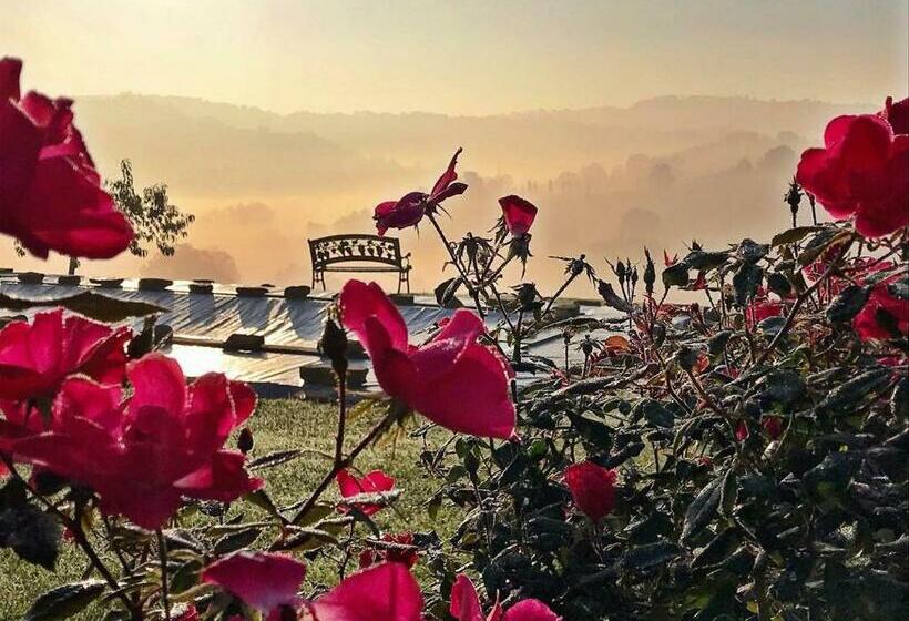 مبيت وإفطار Casale Delle Rondini