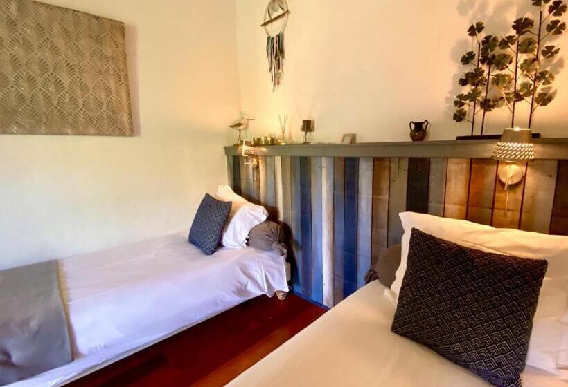 تختخواب و صبحانه La Paillère Chambres D Hôtes