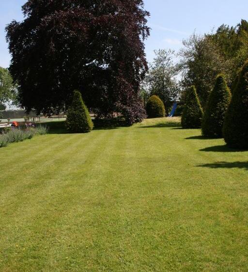 Helmdon House Bed And Breakfast