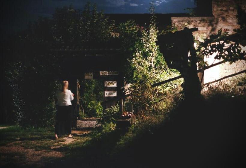 هتل Agriturismo Conte Brunello