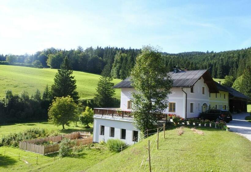 בית מלון כפרי Biohof Teufel