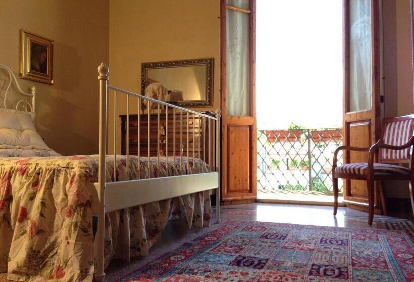 פנסיון Cosetta Guest House