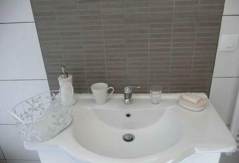 住宿加早餐  Chambre D Hôte La Maison Du Mesnil