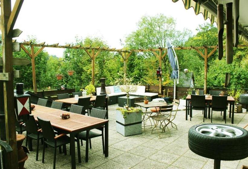 مبيت وإفطار Gasthof Walhalja
