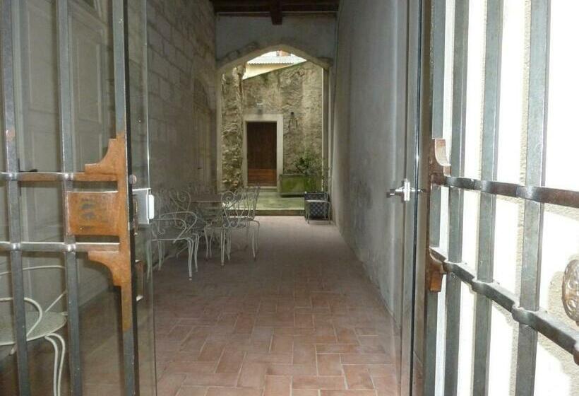 تختخواب و صبحانه Le Cloitre Du Couvent