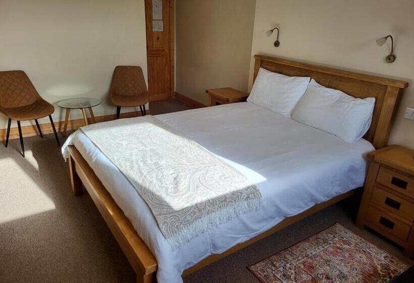 مبيت وإفطار Riverside Glanworth