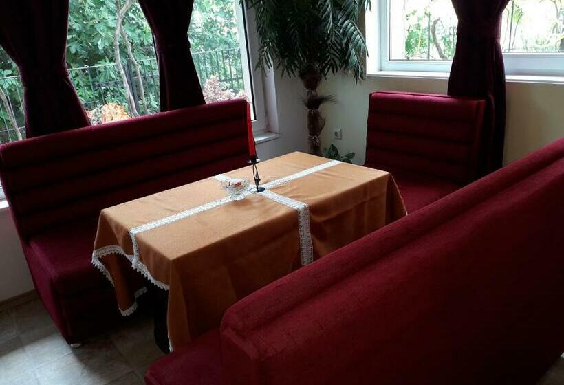 Пансион Villa Sunny Hill