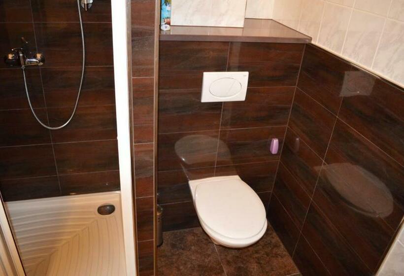 Общежитие Penzion54 & Restaurace