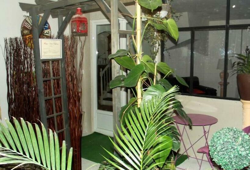 تختخواب و صبحانه L Escapade Colorée Anciennement La Vieille Forge