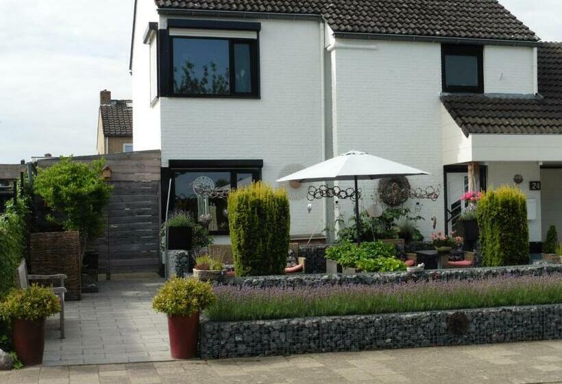 צימר Vakantie Studio Eijsden