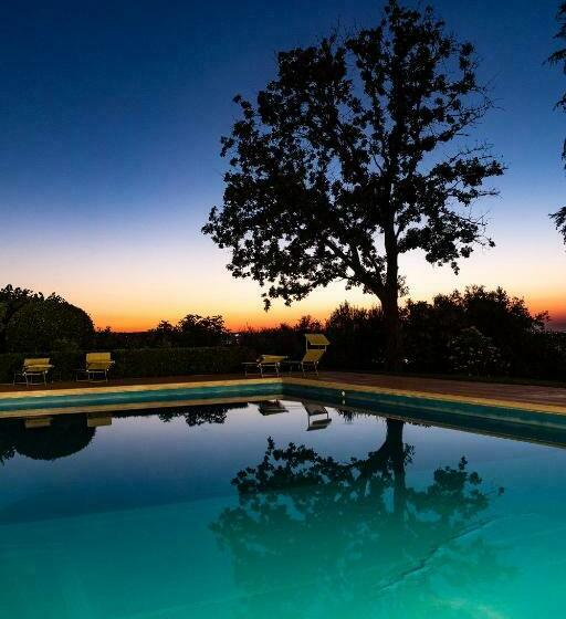 تختخواب و صبحانه Villa Dell Artista Villa Anna