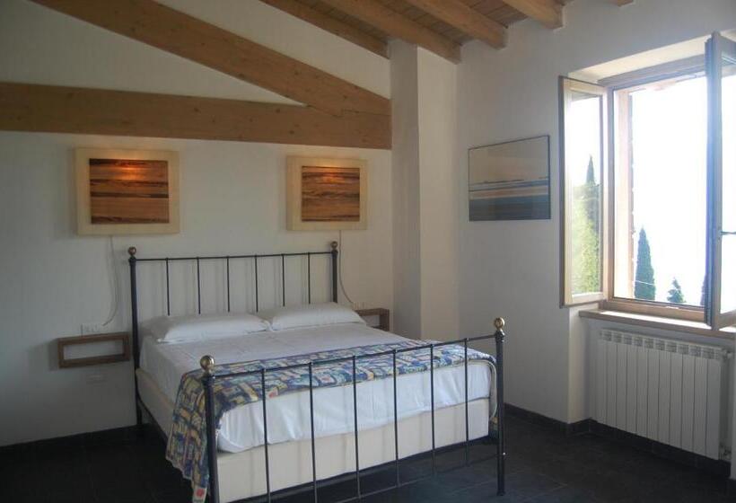 هتل Agriturismo Casa Del Castagneto